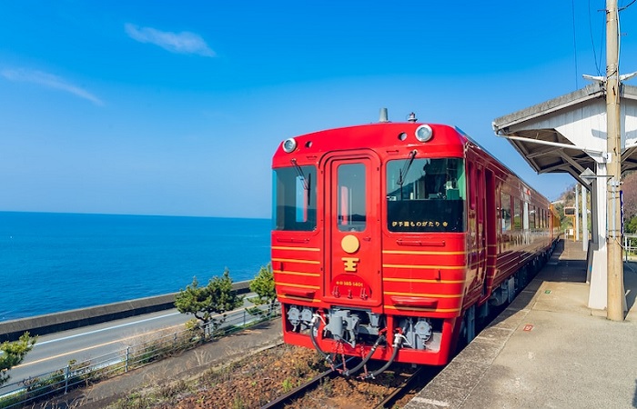 日本四國．伊予灘物語列車